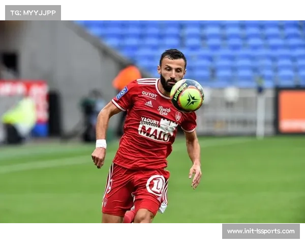 赫格传中成功率仅32% 门兴边锋如何突破密集防守成赛季挑战