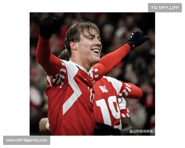 霍伊伦半场双响致敬德布劳内，那不勒斯锋线新组合发威